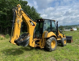 รถตักล้อยาง CAT 420F IT ปี 2014 มือสอง สภาพดี 102 แรงม้า 11 ตัน สำหรับงานก่อสร้าง ขนย้ายวัสดุ และขุดดิน ขายส่ง - Product Image 2