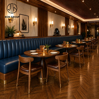 Ensemble de meubles de café Ron Group, table ronde en bois, chaise rembourrée avec cadre en bois, banquette en cuir à dossier haut pour restaurant