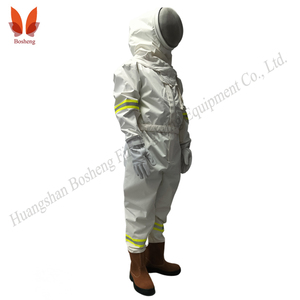 Combinaison anti-abeilles pour <span class=keywords><strong>pompier</strong></span>, combinaison <span class=keywords><strong>de</strong></span> travail <span class=keywords><strong>de</strong></span> sécurité une pièce, polypropylène blanc, réfléchissant et respirant - Product Image 3