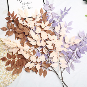 Hojas Artificiales de Planta Verde para Decoración de Bodas, Material para Auditorios, Hojas de Árbol de Banyan Suaves, Flores de Seda, Hileras de Flores Mori - Product Image 1