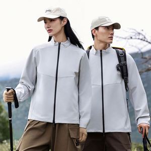 Design Wholesale High Quality Casual Sport Hooded Windbreaker Custom Men Outdoor Lightweight Windbreaker <b>Jacket</b> With Logo - Product Image 4