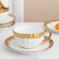 Service à Café Nordique 6 Pièces en Porcelaine, Sucrier, Tasses, Cafetière, Soucoupes et Mugs en Céramique Durables avec Emballage Cadeau
