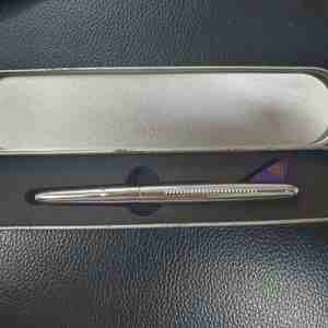 Stylo avion fantaisie personnalisé avec miroir, en métal brillant, motif avion spatial, avec logo imprimé sur l'empennage - Product Image 4