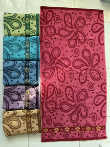 Telo Mare Jacquard Floreale Vintage Multicolore Grande Morbido per Spiaggia e Piscina - Vendita all'Ingrosso - Product Image 2