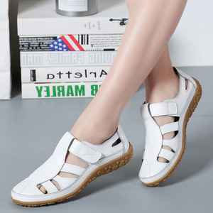 Sandalias Planas de Cuero Vacuno para Mujer, Diseño Perforado, Cómodas, Transpirables, Antideslizantes, a la Moda para Tendencias al Aire Libre - Product Image 3