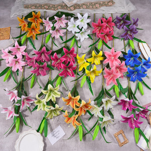 Bouquet de fleurs de lys artificielles réalistes en 3D à grandes têtes pour décorations de mariage, fleurs en soie moulées par injection - Product Image 1