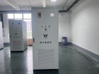Système de batterie de stockage d'énergie commercial LiFePO4 à refroidissement par air pour réseau électrique 125kW/261kWh, solaire industriel, garantie 10 ans