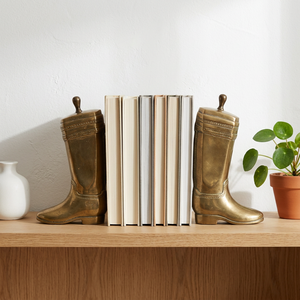Sujetalibros de Metal con Forma de Zapatos en Latón Pulido AK, Sujetalibros Decorativos Modernos para Mesa, Sala de Estar, Hogar y Oficina - Product Image 1