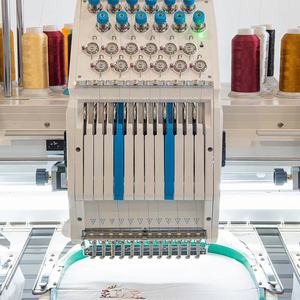 3 cabezales, 9 agujas, 12 agujas, 15 agujas, operación <span class=keywords><strong>Manual</strong></span>, máquina de bordado computarizada de 2 cabezales para bordado de chenilla - Product Image 6