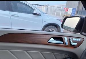 Modificación Interior para Mercedes-Benz ML400GL Cenmu, GLS450, GLE350 Coupé, Panel de Control Interior de Fibra de Carbono y Madera de Melocotón - Product Image 6