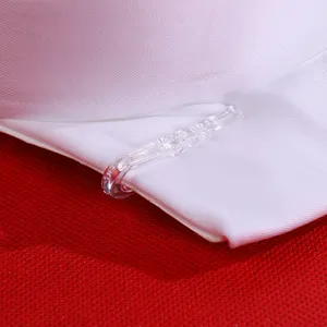 卸売カスタム歯付き白いR字型プラスチックシャツクリップ高品質滑らかなプラスチッククリップ衣類用