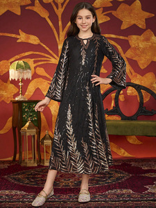Nouvelles filles musulmanes <span class=keywords><strong>feuille</strong></span> Sequin embelli longue Abaya avec manches évasées noir islamique enfants vêtements - Product Image 6