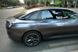 Vinilo Adhesivo para Coche PET que Cambia de Color, Gris Oscuro, 1.52x15m, 7.5mil, Alto Brillo, con Liberación de Aire, Autoregenerable, Antiarañazos, Venta al por Mayor - Product Image 6