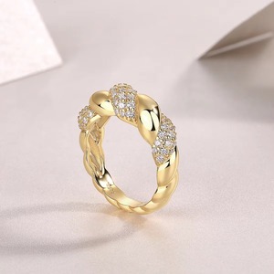 Zanlong 15306 Anillo de compromiso de plata de ley S925 chapado en oro de 18k con pavé de moissanita retorcida para mujer, a la moda, estilo Ins, venta al por mayor - Product Image 5