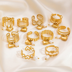 แหวนทองรูปหัวใจประดับมุกสำหรับผู้หญิง ชุดเครื่องประดับสำหรับใส่ทุกวัน พร้อมมุกน้ำจืดและดีไซน์จี้รูปหัวใจ - Product Image 1