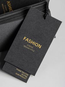 Étiquettes suspendues en papier écologiques personnalisées pour vêtements, chaussures et bagages, avec gaufrage et impression de logo - Product Image 6