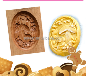 Molde de madera de haya para galletas con diseños de Mr. Rabbit, Avellana, Caballo, Guirnalda, Gallo, Hongo y Haya - Product Image 6