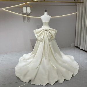 JFH13 ชุดแต่งงานทรงเมอร์เมดผ้าซาตินสุดหรูพร้อมกระโปรงคลุม - Product Image 4