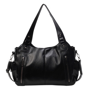 Sac fourre-tout décontracté grand format <span class=keywords><strong>en</strong></span> cuir PU souple, style rétro europé<span class=keywords><strong>en</strong></span> et américain, durable, pour femmes, avec plusieurs poches et rivets, idéal pour les voyages d'affaires - Product Image 1