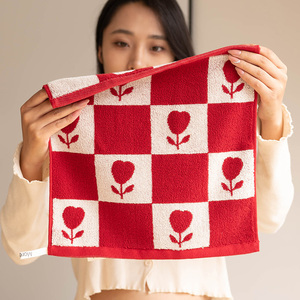 Serviette mini 34x34cm à faible MOQ, 100% coton jacquard, logo personnalisé, pour sport, gym, écologique, séchage rapide, yoga, spa, salon, visage, cuisine - Product Image 1
