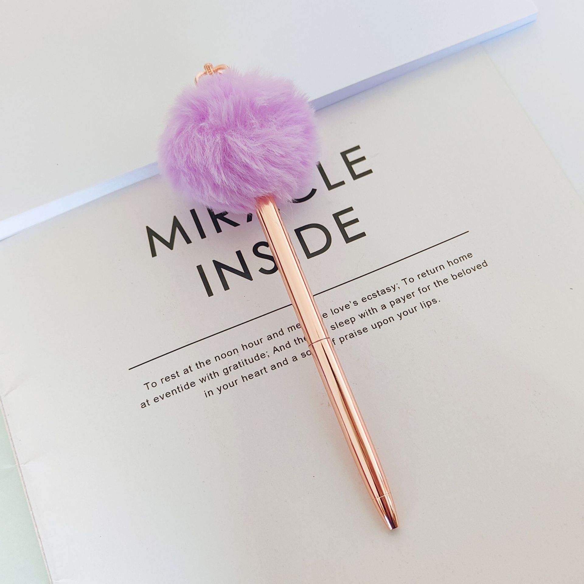 โรสโกลด์แท่งลูกบอลขนสีม่วง