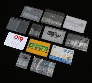 Porte-cartes de crédit et de carte SIM fin et souple en PVC transparent - Product Image 1