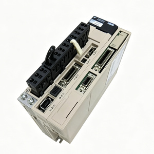 ระบบหุ่นยนต์อุตสาหกรรมคุณภาพสูง SGMJV-08ADC6S SGDV-5R5A01A002000 750 วัตต์ 200 โวลต์ ระบบไฟฟ้ากระแสสลับ สำหรับระบบอัตโนมัติ - Product Image 1