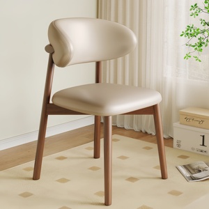 Silla de Comedor de Madera Maciza con Tapicería de Cuero, Diseño Moderno y de Lujo, Respaldo Curvo, Duradera y Ecológica, para Restaurante - Product Image 1