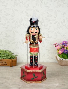 Nueva <span class=keywords><strong>Caja</strong></span> <span class=keywords><strong>Musical</strong></span> Mecánica <span class=keywords><strong>de</strong></span> Cascanueces <span class=keywords><strong>de</strong></span> 32 CM con Figura <span class=keywords><strong>de</strong></span> Marioneta para Decoración <span class=keywords><strong>de</strong></span> Sala <span class=keywords><strong>de</strong></span> Estar y Escritorio - Product Image 4