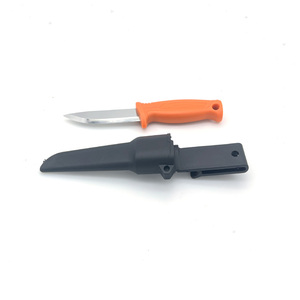 <span class=keywords><strong>Couteau</strong></span> <span class=keywords><strong>de</strong></span> survie et <span class=keywords><strong>de</strong></span> <span class=keywords><strong>plongée</strong></span> en acier inoxydable, essentiel pour la <span class=keywords><strong>plongée</strong></span> sous-marine, élégant, avec manche en plastique et étui en plastique - Product Image 1