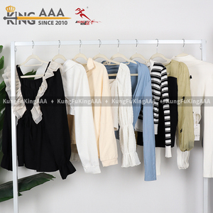 KungFu KingAAA Cina: Contenitore all'ingrosso di vestiti usati da donna, balle da 50 kg di abbigliamento misto usato - Product Image 2