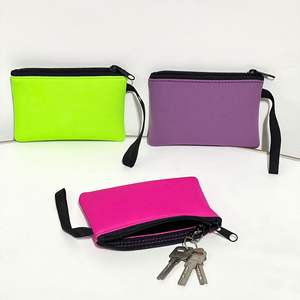 Pochette à monnaie portable avec logo personnalisé, mignonne, rose, mini sac cosmétique en néoprène - Product Image 4