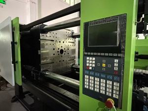 Máquina de Moldeo por Inyección de Plástico Horizontal Eléctrica Yizumi 160-200T con PLC, Servomotor, Caja de Cambios, Rodamientos y Bomba - Product Image 2