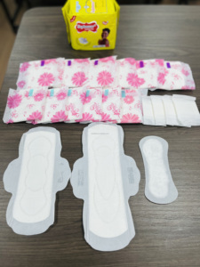Almohadillas sanitarias a granel <span class=keywords><strong>para</strong></span> minoristas | Precios de fábrica, muestras gratuitas y embalaje de caja personalizable <span class=keywords><strong>para</strong></span> maximizar su margen de beneficio - Product Image 3