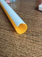 Tube PC bicolore personnalisable de la marque LS, vente directe usine, avec services d'extrusion et de découpe pour éclairage LED/fluorescent