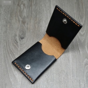 กระเป๋าสตางค์ผู้ชาย Boshiho รุ่นวินเทจแบบสามพับ ใส่บัตรเครดิตและเงินสด หนังแท้ ป้องกัน RFID หลายฟังก์ชั่น ไม่มีตัวล็อค 3 ช่อง - Product Image 2