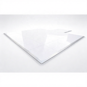 Scène de défilé avec plateforme de sol blanc brillant pour la décoration de la scène - Product Image 1