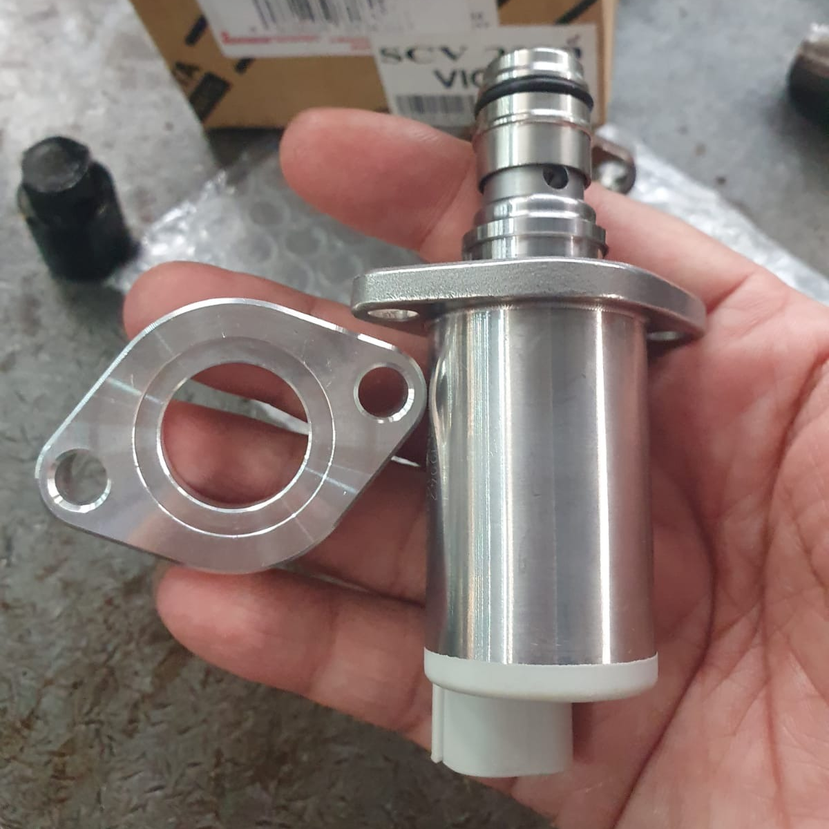 Fuel pump suction control valve 04226-0L010 common rail pump repair kit 04226-0L010 injector control valve SCV 04226-0L010