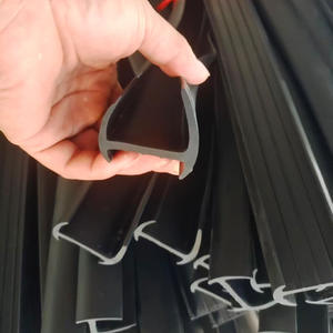 แถบซีลยาง EPDM แบบกล่องรถบรรทุกชนิด T ทนความร้อนสูง สำหรับประตูตู้คอนเทนเนอร์แช่เย็นและคลังเก็บเมล็ดพืช - Product Image 1
