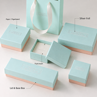 Boîte d'emballage de bijoux bleu pastel rose, boîte cadeau en papier argenté pour bague, boucles d'oreilles, collier, bracelet avec insert en mousse, vente en gros