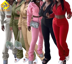 Biểu Tượng Tùy Chỉnh Phòng Chờ Thiết Lập Phụ Nữ Mùa Đông Phụ Nữ <span class=keywords><strong>Crop</strong></span> Dây Kéo Áo Đặt Dày Lông Cừu Xếp Chồng Lên Nhau Mồ Hôi Quần Hai Mảnh Tracksuit Thiết Lập - Product Image 1