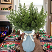 Vente en gros DIY Feuilles de Noël Boutures Simulation PE Aiguilles de Pin Simulation Arbre de Noël Décoration Accessoires