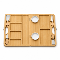 Planche à fromage carrée en bois, pliable et portable, pour couper les fruits, le pain, les produits de charcuterie, le fromage, les plateaux de collations et le beurre.