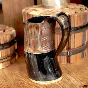 Tasse décorative en corne la plus vendue, fabriquée artisanallement, tasse à boire naturelle pour collectionneurs, événements spéciaux historiques, disponible à la vente - Product Image 6