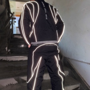 Ensemble de survêtement en nylon avec bande réfléchissante 3M personnalisée, coupe-vent respirant, imperméable et léger pour le sport - Product Image 2