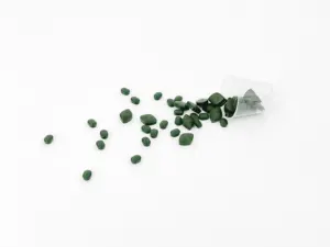 Su besleme için Protoga toptan toplu besleyici Spirulina tabletler