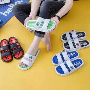 Sandal mode baru grosir sandal pria luar ruangan sepatu datar kasual musim panas kamar mandi sandal laki-laki untuk anak laki-laki