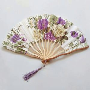 Elegante Abanico Plegable de Seda Blanca, Clásico y Tradicional para Bodas, Decoración del Hogar y Oficina, Grabado Personalizado, Promociones para Fiestas Folclóricas - Product Image 4