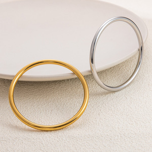 Brazalete de Acero Inoxidable Chapado en Oro de 18K, Joyería de Moda para Mujer, Brazalete Redondo Simple, Accesorio de Verano - Product Image 4