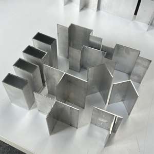 <span class=keywords><strong>Tubo</strong></span> <span class=keywords><strong>de</strong></span> <span class=keywords><strong>aluminio</strong></span> rectangular 6063 42mmx42mmx100L 200x200 3x3 <span class=keywords><strong>1x1</strong></span> <span class=keywords><strong>Tubo</strong></span> cuadrado anodizado Decoración Doblado Corte Servicios <span class=keywords><strong>de</strong></span> soldadura - Product Image 2